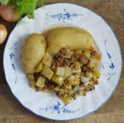 Produktfoto zu Hackauflauf mit Fenchel & Kartoffeln